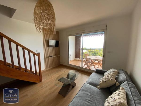 Appartement à louer 2 pièces 44.39m² Saint-Denis (97490)