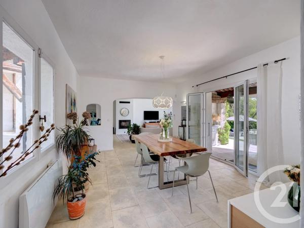 Maison à vendre  6 pièces - 153,91 m 2   VALBONNE  - 06