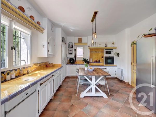 Maison à vendre  6 pièces - 153,91 m 2   VALBONNE  - 06