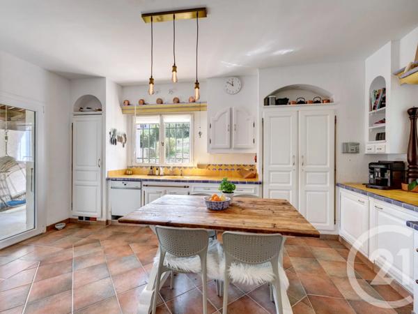 Maison à vendre  6 pièces - 153,91 m 2   VALBONNE  - 06