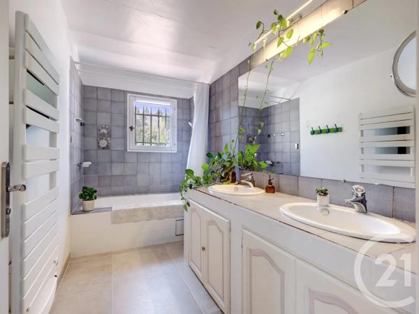 Maison à vendre  6 pièces - 153,91 m 2   VALBONNE  - 06