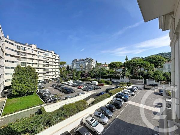 Appartement F2 à vendre  2 pièces - 92 m 2   CANNES  - 06