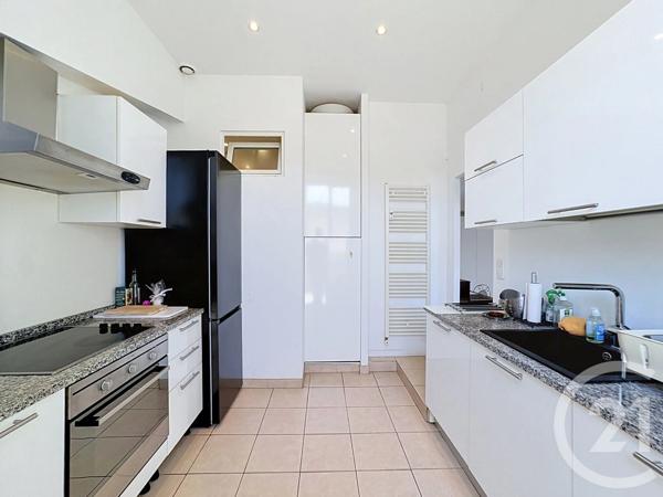 Appartement F2 à vendre  2 pièces - 92 m 2   CANNES  - 06