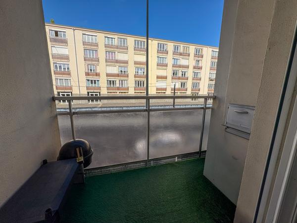 Appartement T3 73m² balcon + garage MONTJUZET
