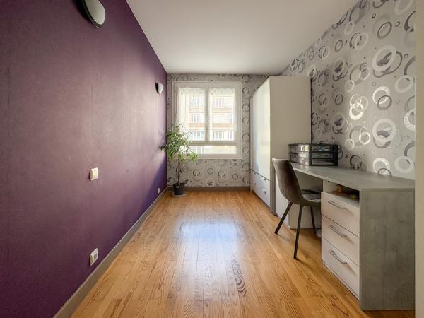Appartement T3 73m² balcon + garage MONTJUZET
