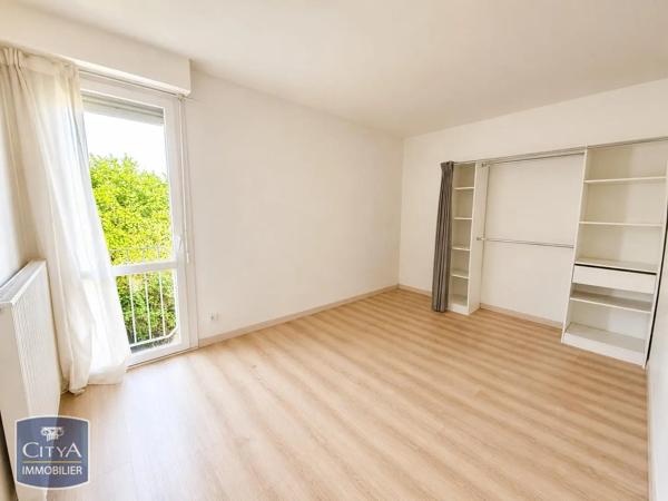 Appartement à louer 4 pièces 95m² Salon-de-Provence (13300)