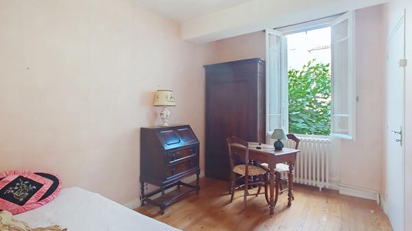 Maison de ville à vendre à Nérac - 6 pièces, 4 chambres