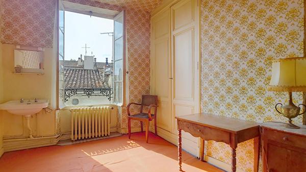 Maison de ville à vendre à Nérac - 6 pièces, 4 chambres