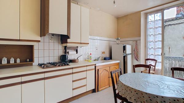 Maison de ville à vendre à Nérac - 6 pièces, 4 chambres