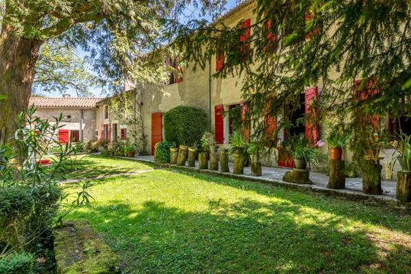 Maison à vendre 628 000 € Marsac-sur-l'Isle 10 p 320 m² DPE E