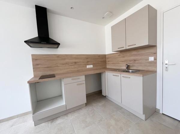 Appartement à louer |  Saintes |  1 pièce | 24 m²