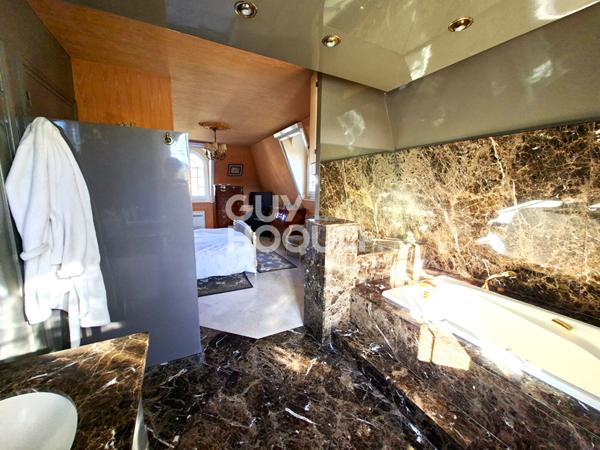 Maison style Mansart