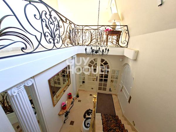 Maison style Mansart