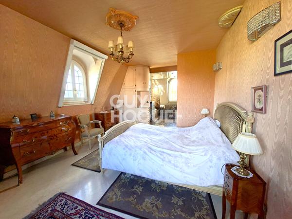 Maison style Mansart