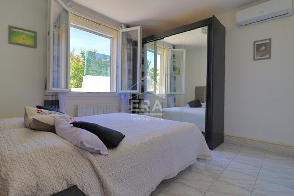 MAISON FAMILIALE - PISCINE - VUE PANORAMIQUE SUR MARSEILLE - TERRAIN 850 M² - SAINT-LOUP