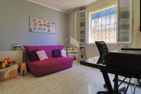 MAISON FAMILIALE - PISCINE - VUE PANORAMIQUE SUR MARSEILLE - TERRAIN 850 M² - SAINT-LOUP