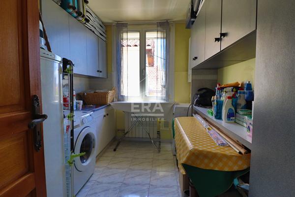 MAISON FAMILIALE - PISCINE - VUE PANORAMIQUE SUR MARSEILLE - TERRAIN 850 M² - SAINT-LOUP