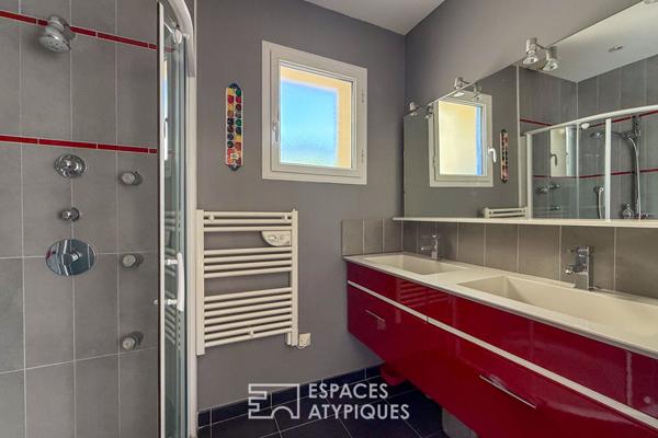 Maison contemporaine avec piscine à 150 m de la plage de la Courance