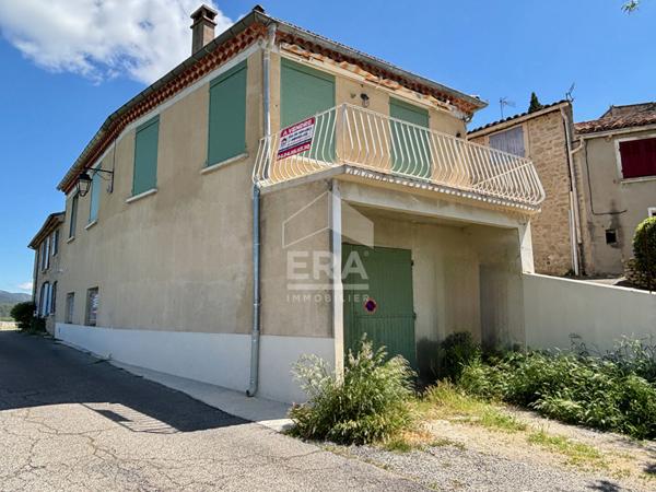 A VENDRE 84240 GRAMBOIS MAISON DE VILLAGE TYPE 4 PIECES D'ENVIRON 95M² AVEC GARAGE, CAVE, TERRASSE ET JARDIN
