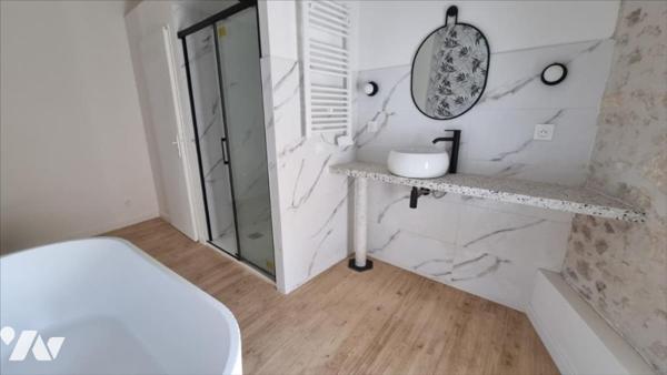 Maison en pierre restaurée