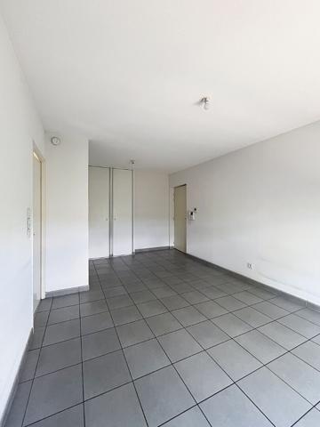 T2 Venissieux - Idéalement situé