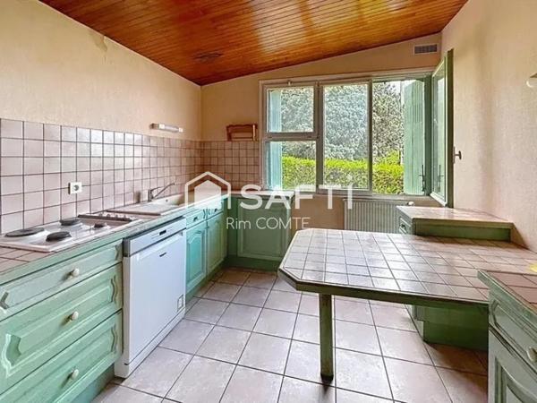 À vendre, Maison de 94 m² avec potentiel, sur un beau terrain arboré de 1000 m² à Salaise-sur-Sanne!!