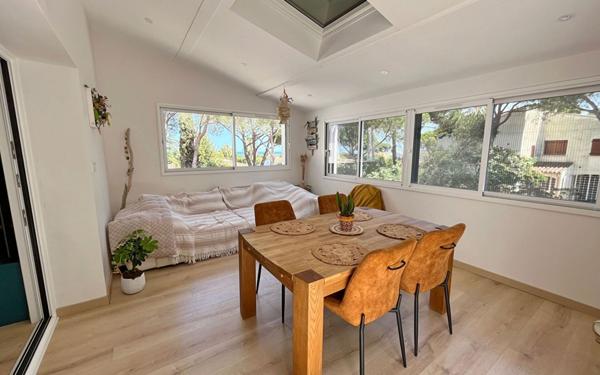 Maison à vendre    8 pièces • 180 m2 Le Cap d'Agde - Agde