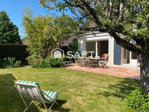 pavillon avec piscine