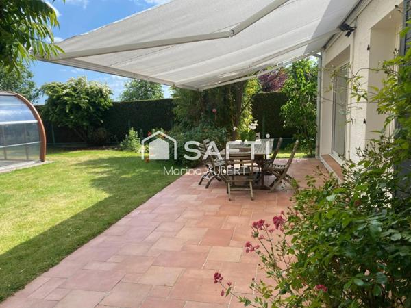 pavillon avec piscine