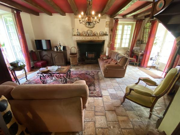 LONGERE de 137 m² habitables