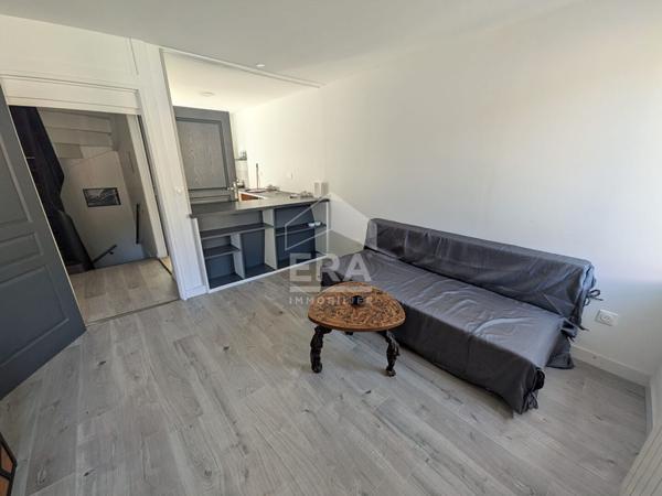 Immeuble avec Local commercial et appartements Tenay