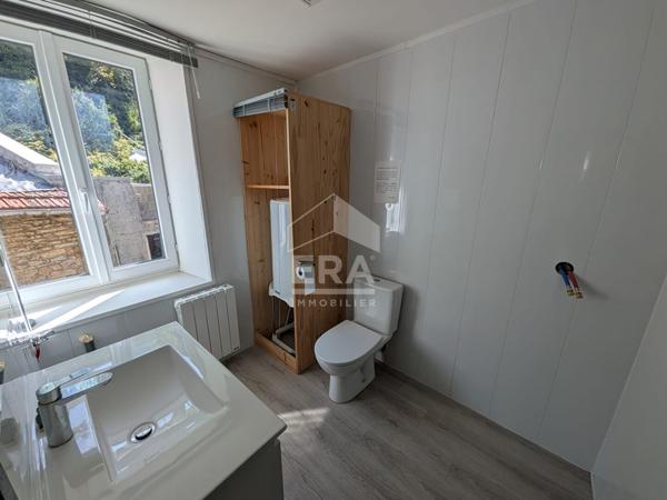 Immeuble avec Local commercial et appartements Tenay