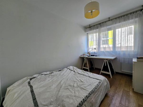 3 PIECES AVEC  BALCON