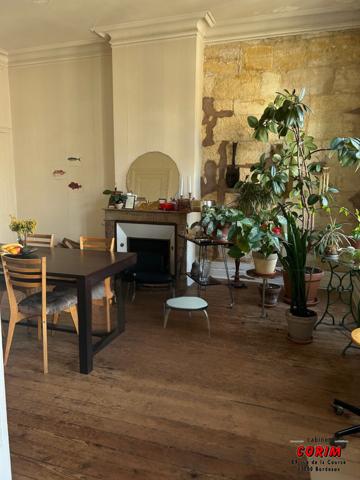 Immeuble en pierre