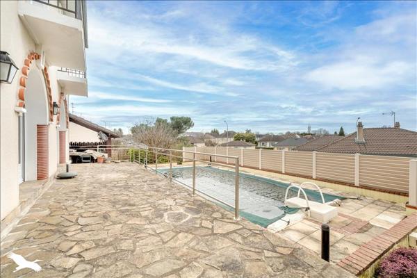 Maison à vendre |  Panazol |  7 pièces | 215 m²