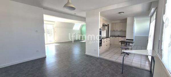 Duplex d'exception avec terrasse de 33 m2 aux portes de la Suisse