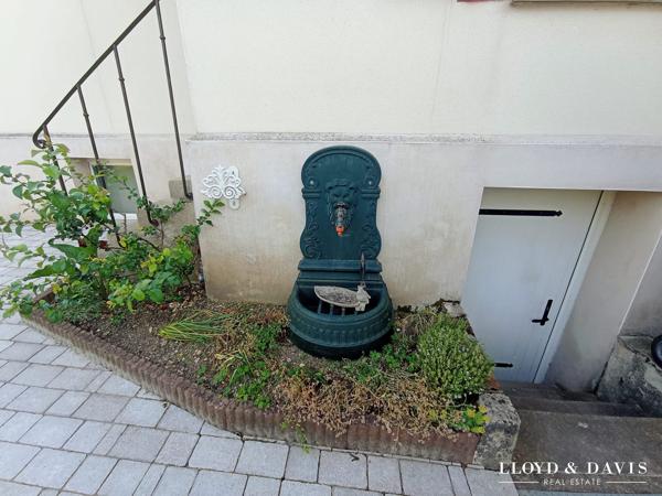 MAISON SENONAISE 3 CHAMBRES AVEC JARDIN
