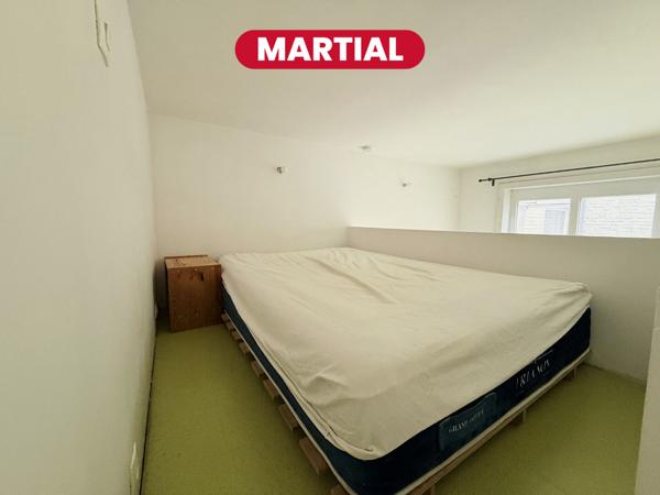 MARTIAL - Studio avec mezzanine - 27 m2 -  République