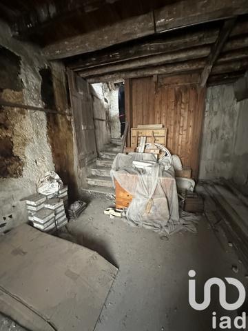 Grange 2 pièces de 55 m² à Dammartin-en-Goële (77230)