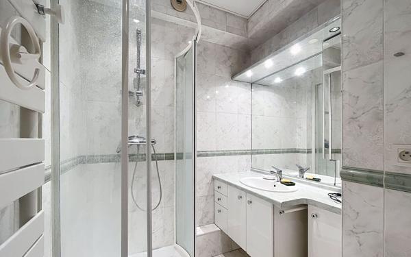 Appartement à vendre    2 pièces • 49,20 m2 Tours