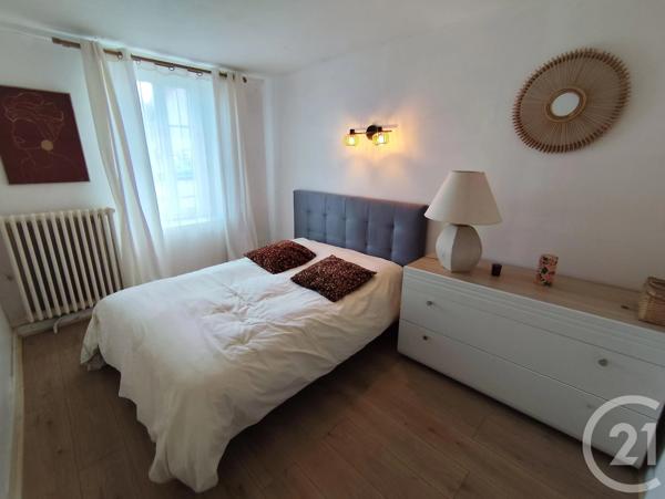 Maison à vendre  6 pièces - 135,30 m 2   LA CHATRE  - 36