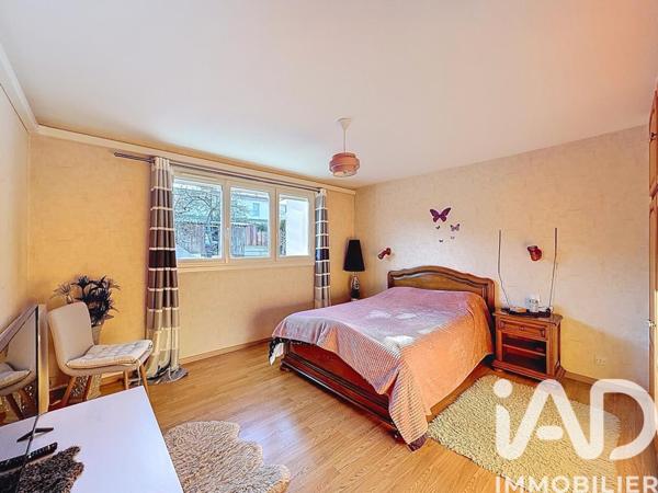 Maison à vendre 5 pièces 93 m² Saint-Quentin-Fallavier