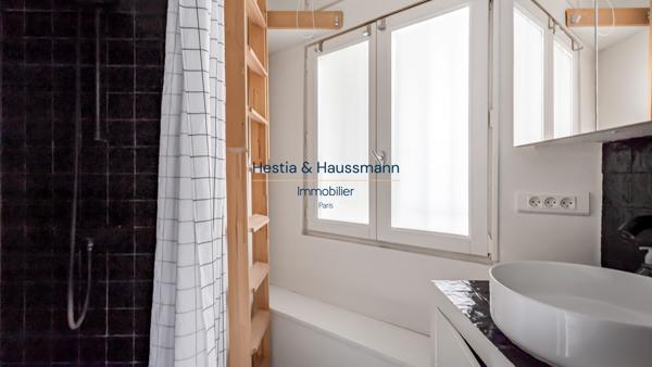 Titre : Superbe Studio 22m² refait à neuf – Paris 9ème – Tout équipé
