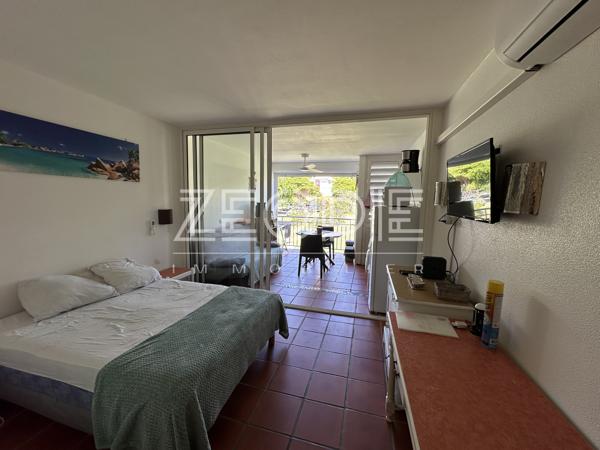 Exclusivité ZEOPIE Immobilier : Studio meublé Anse des Rochers à SAINT-FRANCOIS.