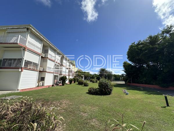 Exclusivité ZEOPIE Immobilier : Studio meublé Anse des Rochers à SAINT-FRANCOIS.