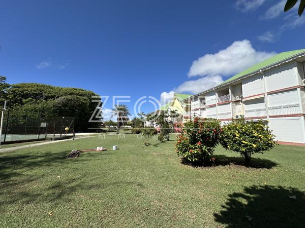 Exclusivité ZEOPIE Immobilier : Studio meublé Anse des Rochers à SAINT-FRANCOIS.