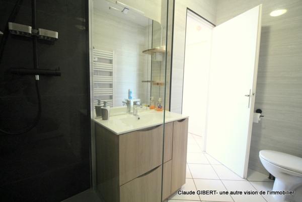Appartement T2 : 35.67 m2 au 2eme étage en centre-ville entièrement rénové + cave