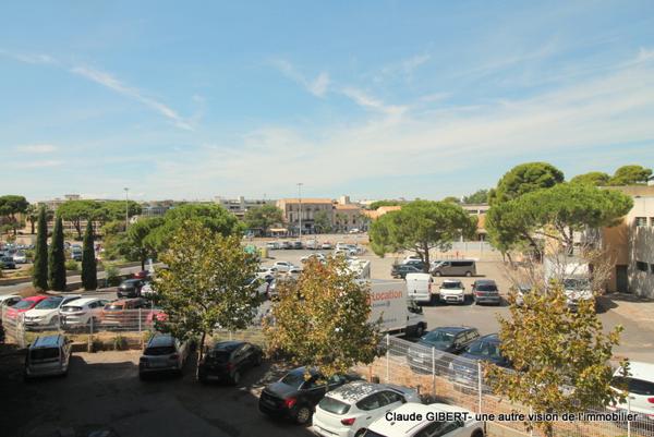 Appartement T2 : 35.67 m2 au 2eme étage en centre-ville entièrement rénové + cave
