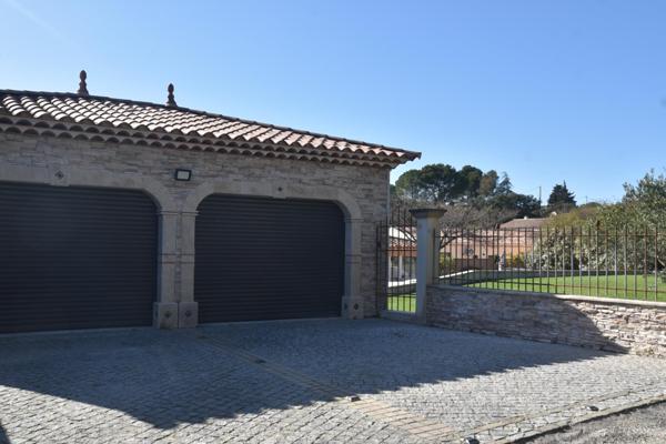AU CALME DANS UN ENVIRONNEMENT NATURE PROCHE DES DENTELLES