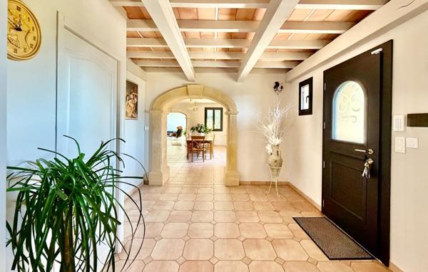 AU CALME DANS UN ENVIRONNEMENT NATURE PROCHE DES DENTELLES